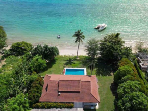 Ocean Bliss Beach House, 6 Bedrooms